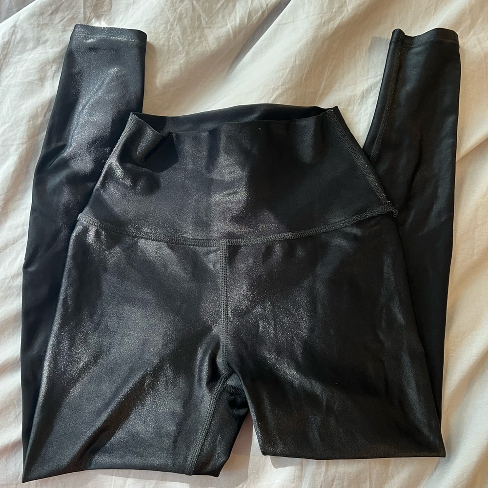 Beyond Yoga Black Metallic Leggings Gem